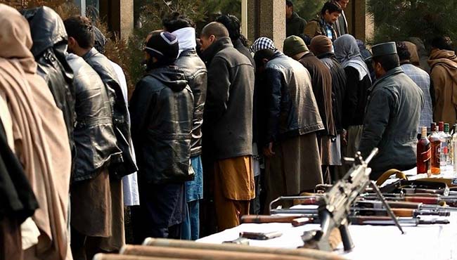 در پيوند به جرايم مختلف ۳۲۱ مظنون بازداشت شده اند